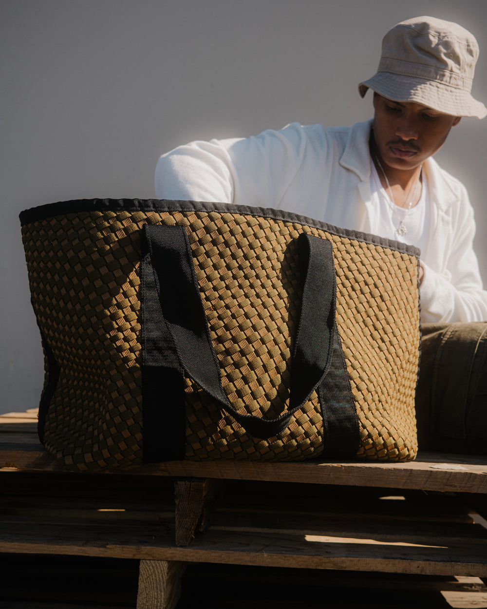 WEEKENDER TOTE BAG