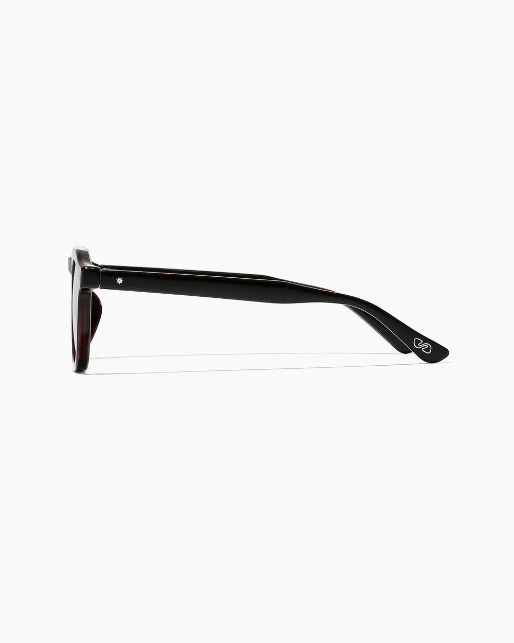ARCHER ; BLACK / CHERRY